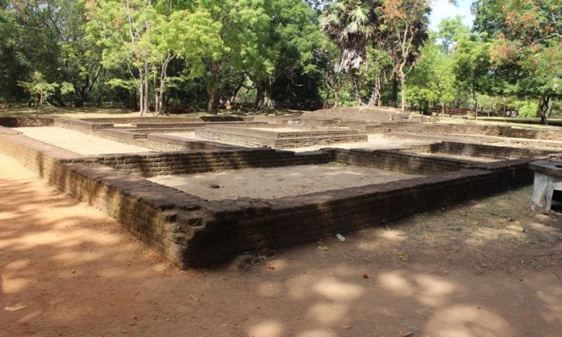 රජ මාළිගය – පොළොන්නරුව