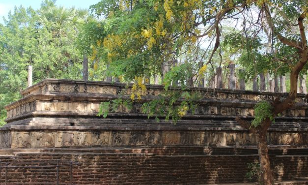 රජ මාළිගය – පොළොන්නරුව