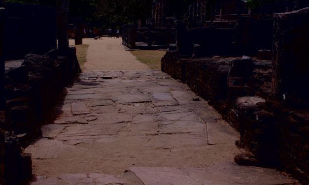 දළදා මාළිගාව – පොළොන්නරුව